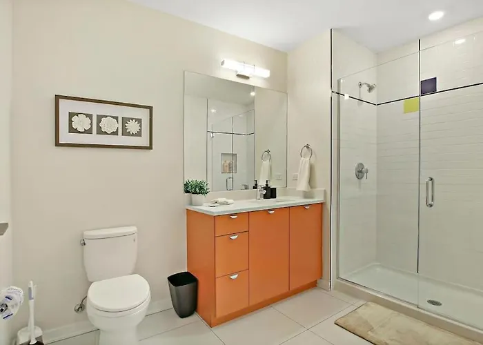 Elegant 2br With In-unit Laundry - Sheridan 102