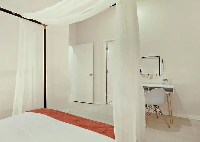 Апартаменты Elegant 2br With In-unit Laundry - Sheridan 102
